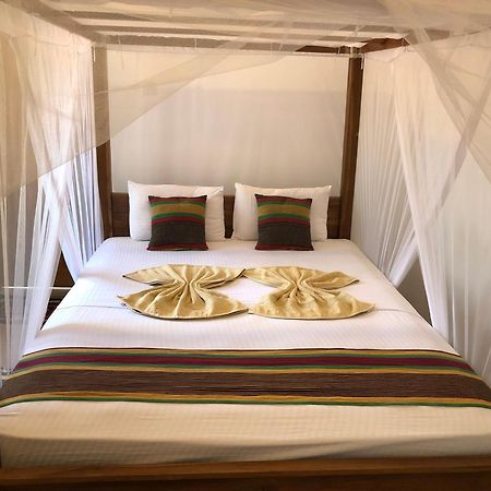 Bed and Breakfast Hiriketiya White House Dikwella Exterior foto