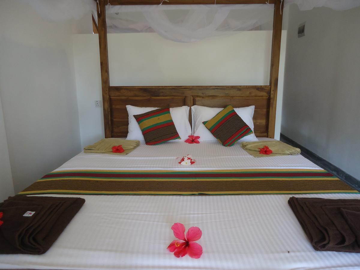 Bed and Breakfast Hiriketiya White House Dikwella Exterior foto