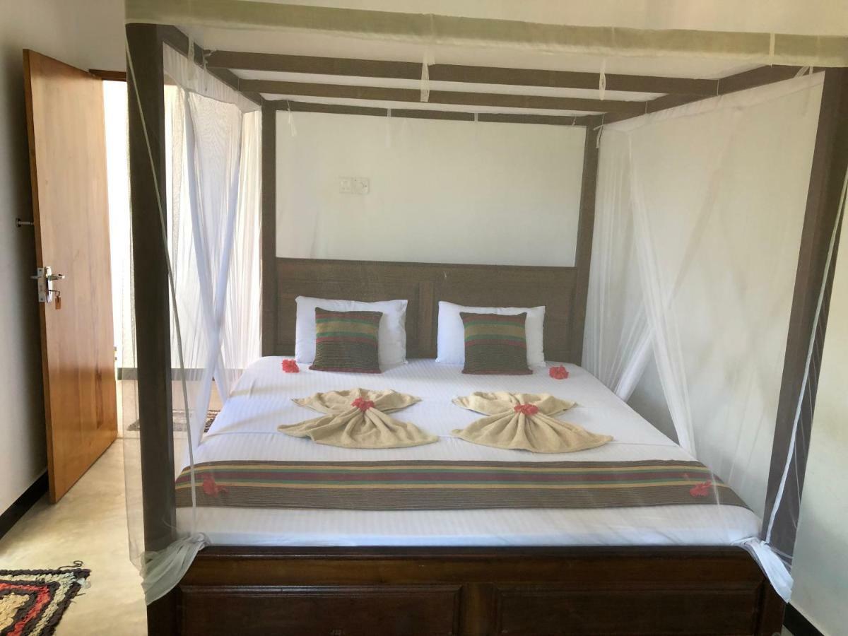 Bed and Breakfast Hiriketiya White House Dikwella Exterior foto