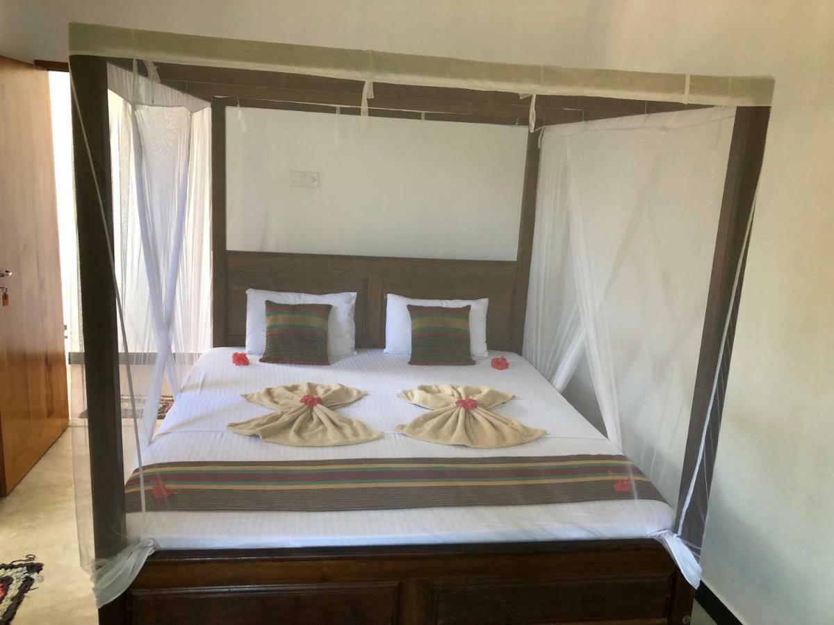 Bed and Breakfast Hiriketiya White House Dikwella Exterior foto